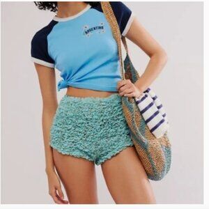 FREE PEOPLE Intimately
Scrunch It Up Shorts-M